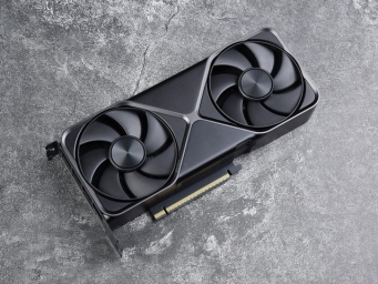 NVIDIA RTX 5070 12GB FE显卡首测 2K 200帧奢华体验